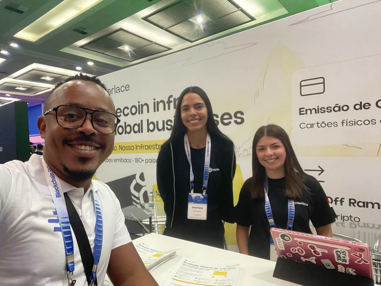 A Dash representative meeting the Interlace team at Blockchain.RIO 2026