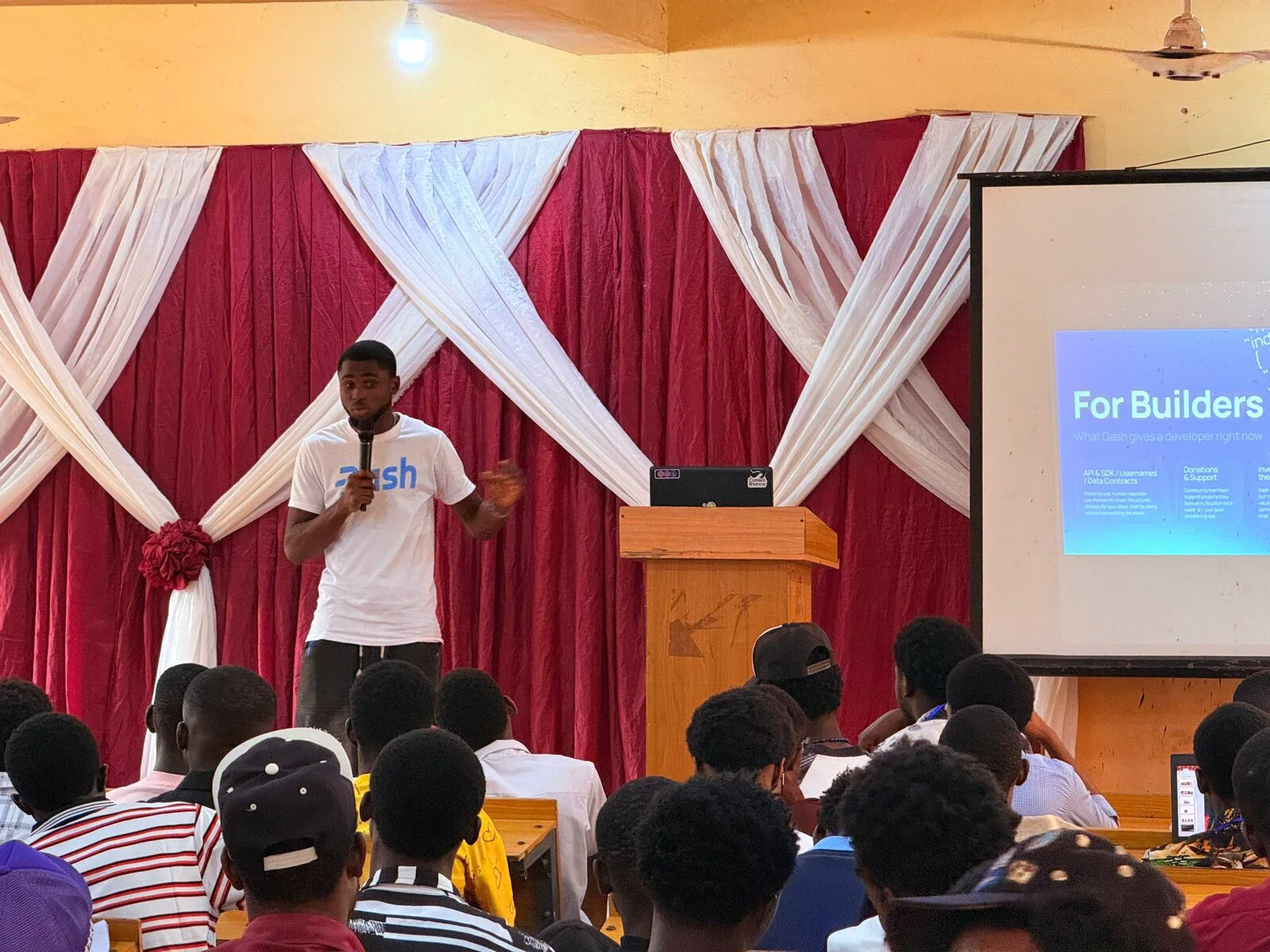 Dash Nigeria presenting builder opportunities to engineering students at the University of Nigeria